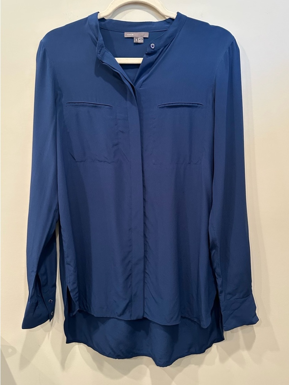 Vince Deep Blue 100% Silk Mandarin Collar Blouse Top Button Down Career Sz 4 - Picture 2 of 10